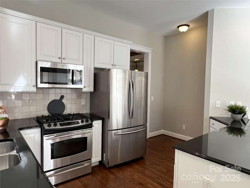 7031 Blakeney Greens Boulevard, Charlotte, NC 28277.  MLS# CAR4296752, YatesRealty ID 34876. 