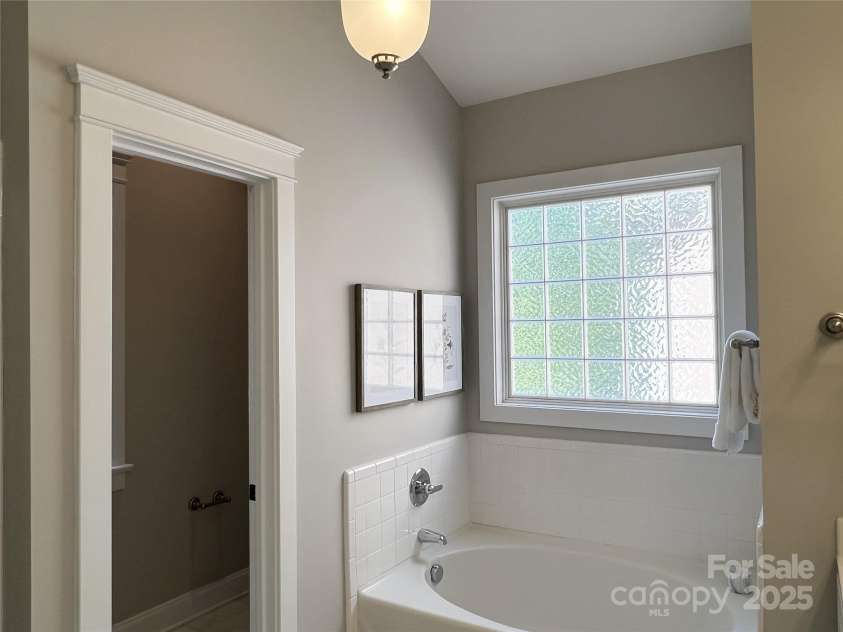 7031 Blakeney Greens Boulevard, Charlotte, NC 28277.  MLS# CAR4296752, YatesRealty ID 34876. 