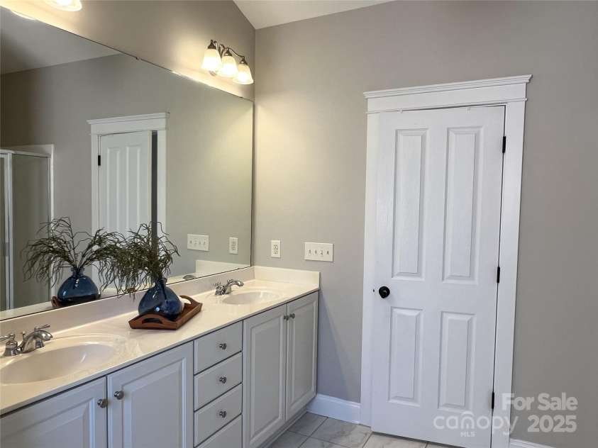 7031 Blakeney Greens Boulevard, Charlotte, NC 28277.  MLS# CAR4296752, YatesRealty ID 34876. 