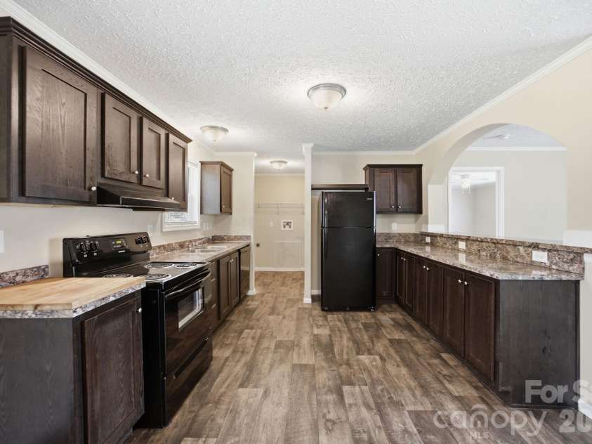 988 Mount Ulla Highway, Mooresville, NC 28115.  MLS# CAR4400269, YatesRealty ID 34876. 