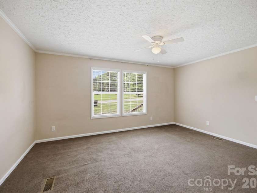 988 Mount Ulla Highway, Mooresville, NC 28115.  MLS# CAR4400269, YatesRealty ID 34876. 