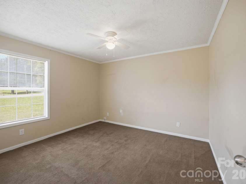 988 Mount Ulla Highway, Mooresville, NC 28115.  MLS# CAR4400269, YatesRealty ID 34876. 