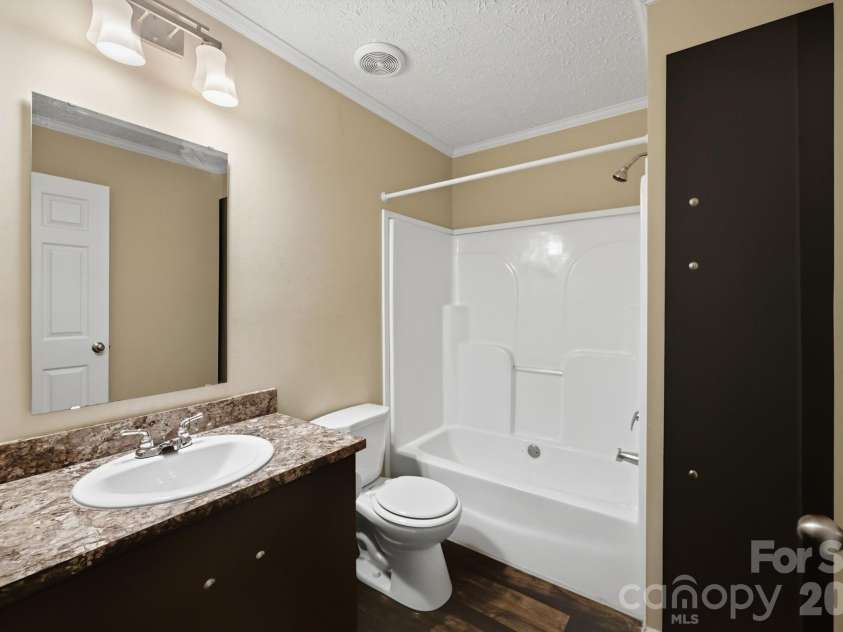 988 Mount Ulla Highway, Mooresville, NC 28115.  MLS# CAR4400269, YatesRealty ID 34876. 