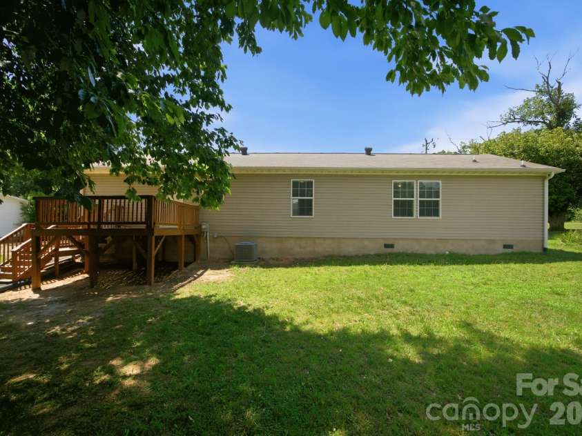 988 Mount Ulla Highway, Mooresville, NC 28115.  MLS# CAR4400269, YatesRealty ID 34876. 