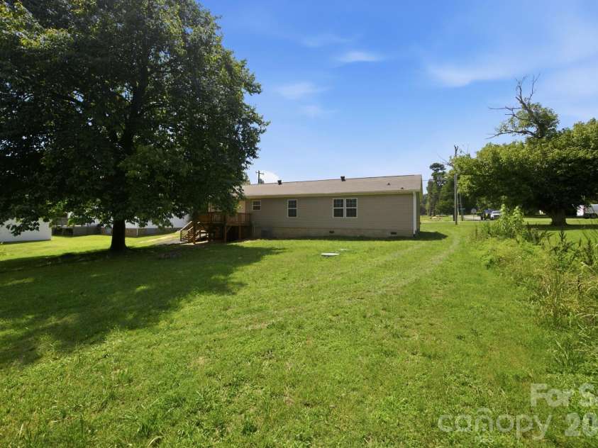 988 Mount Ulla Highway, Mooresville, NC 28115.  MLS# CAR4400269, YatesRealty ID 34876. 