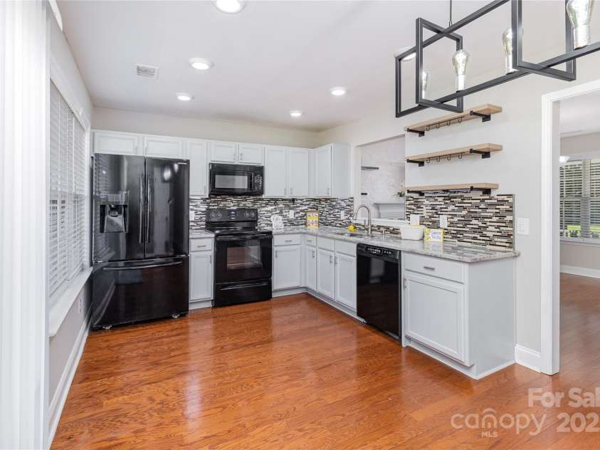 2600 Stagbuck Drive, Gastonia, NC 28052.  MLS# CAR4297044, YatesRealty ID 34877. 