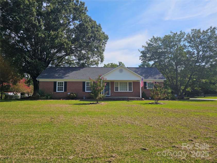 2795 Cane Mill Road, Lancaster, SC 29720.  MLS# CAR4297176, YatesRealty ID 34879. 
