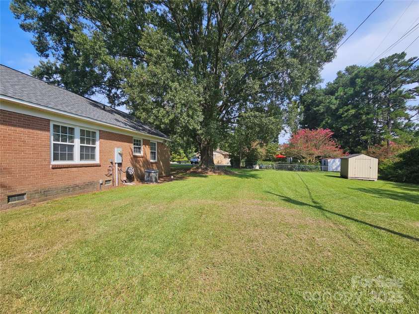 2795 Cane Mill Road, Lancaster, SC 29720.  MLS# CAR4297176, YatesRealty ID 34879. 