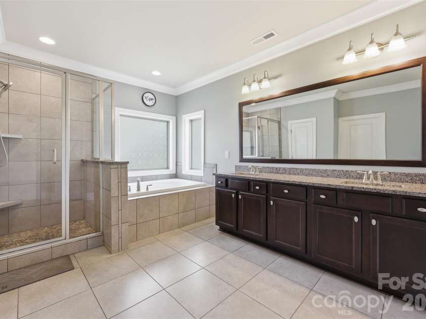 9115 Unbridle Lane, Waxhaw, NC 28173.  MLS# CAR4399236, YatesRealty ID 34880. 
