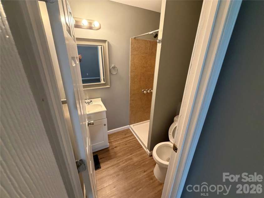1018 Frederick Street, Shelby, NC 28150.  MLS# CAR4400397, YatesRealty ID 34882. Primary Bath