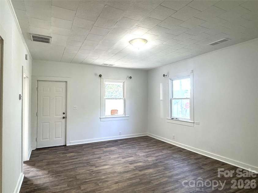 43 4th Avenue, Rockingham, NC 28379.  MLS# CAR4400287, YatesRealty ID 34883. Living Room