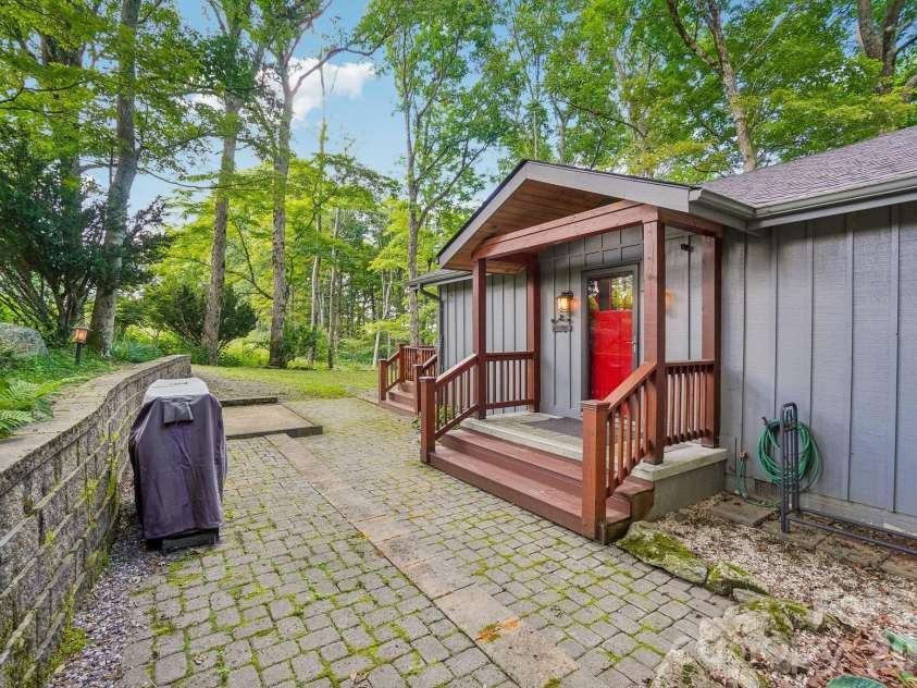 1209 Mckinney Gap Drive, Mars Hill, NC 28754.  MLS# CAR4399695, YatesRealty ID 34886. Beautiful Setting