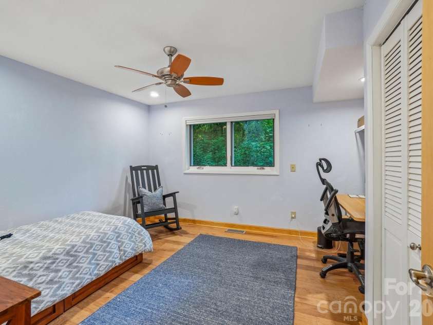 1209 Mckinney Gap Drive, Mars Hill, NC 28754.  MLS# CAR4399695, YatesRealty ID 34886. Bonus/Bedroom