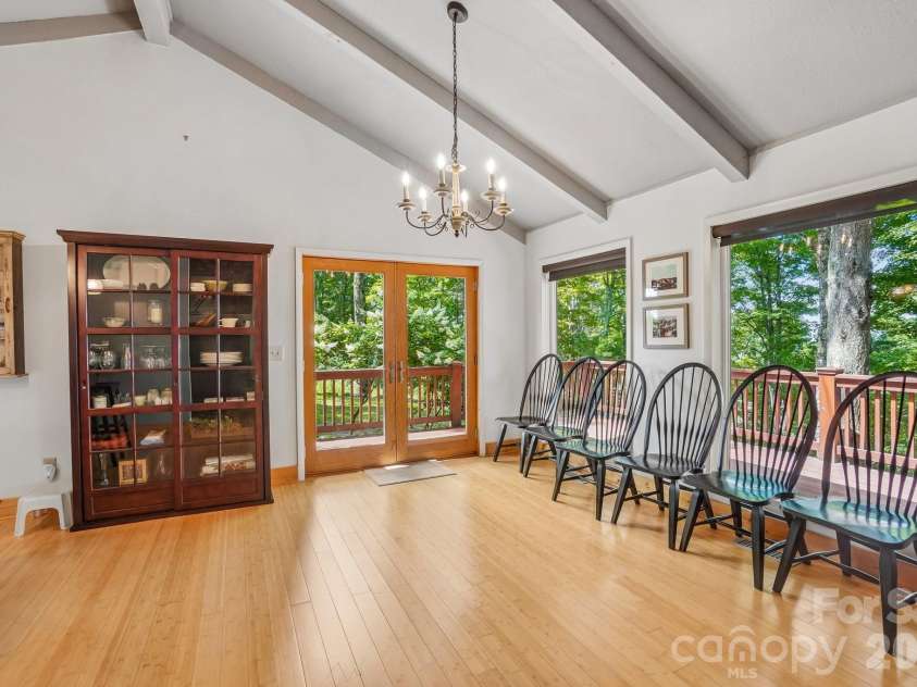 1209 Mckinney Gap Drive, Mars Hill, NC 28754.  MLS# CAR4399695, YatesRealty ID 34886. Dining Area