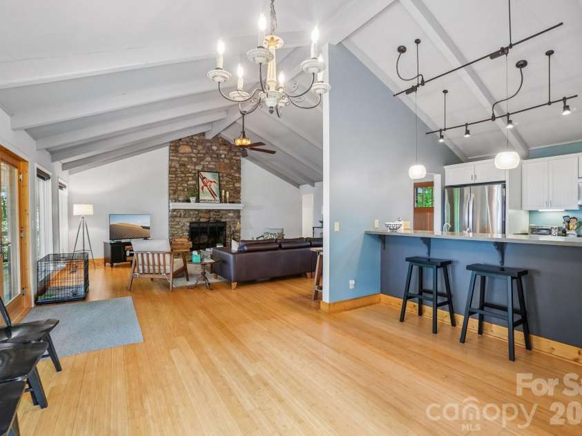 1209 Mckinney Gap Drive, Mars Hill, NC 28754.  MLS# CAR4399695, YatesRealty ID 34886. Dining Area/ Breakfast Bar