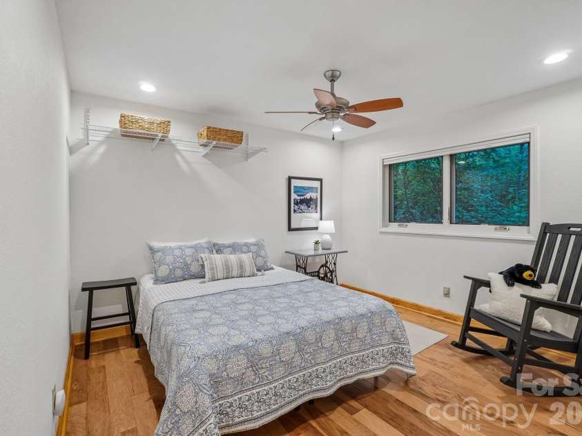 1209 Mckinney Gap Drive, Mars Hill, NC 28754.  MLS# CAR4399695, YatesRealty ID 34886. Guest Bedroom