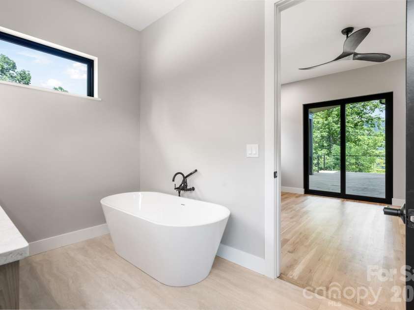 60 King Horn Ridge, Waynesville, NC 28785.  MLS# CAR4389004, YatesRealty ID 34887. Primary suite.