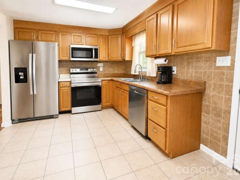 3237 Annex Street, Conover, NC 28613.  MLS# CAR4400451, YatesRealty ID 34888. 