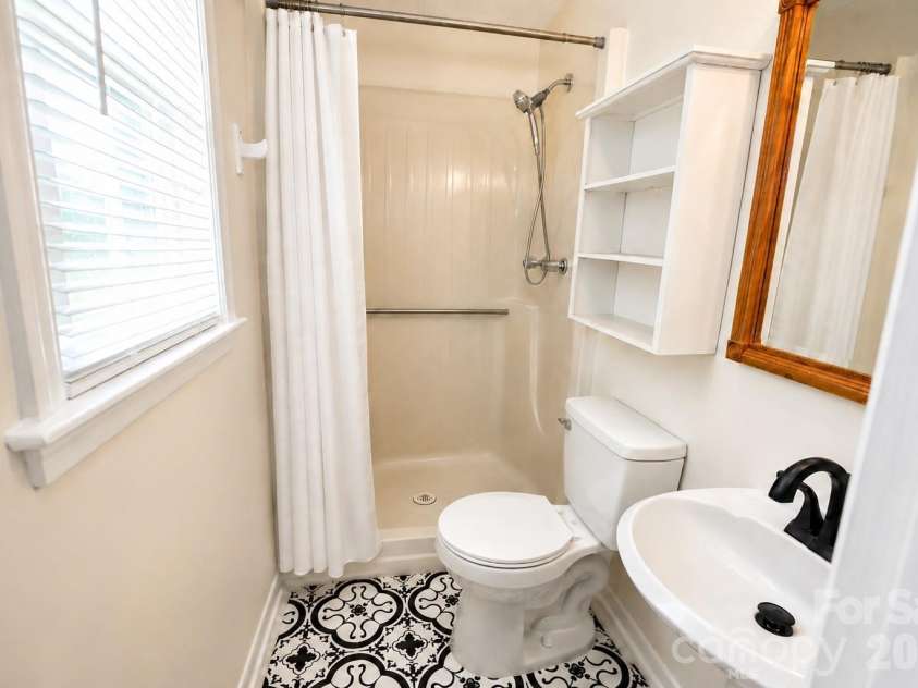3237 Annex Street, Conover, NC 28613.  MLS# CAR4400451, YatesRealty ID 34888. Primary Bathroom