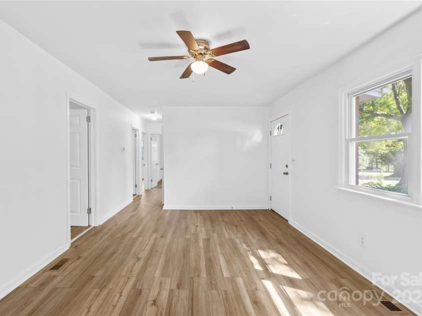 505 Mauney Lane, Shelby, NC 28150.  MLS# CAR4296508, YatesRealty ID 34889. 