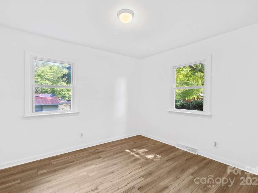 505 Mauney Lane, Shelby, NC 28150.  MLS# CAR4296508, YatesRealty ID 34889. 