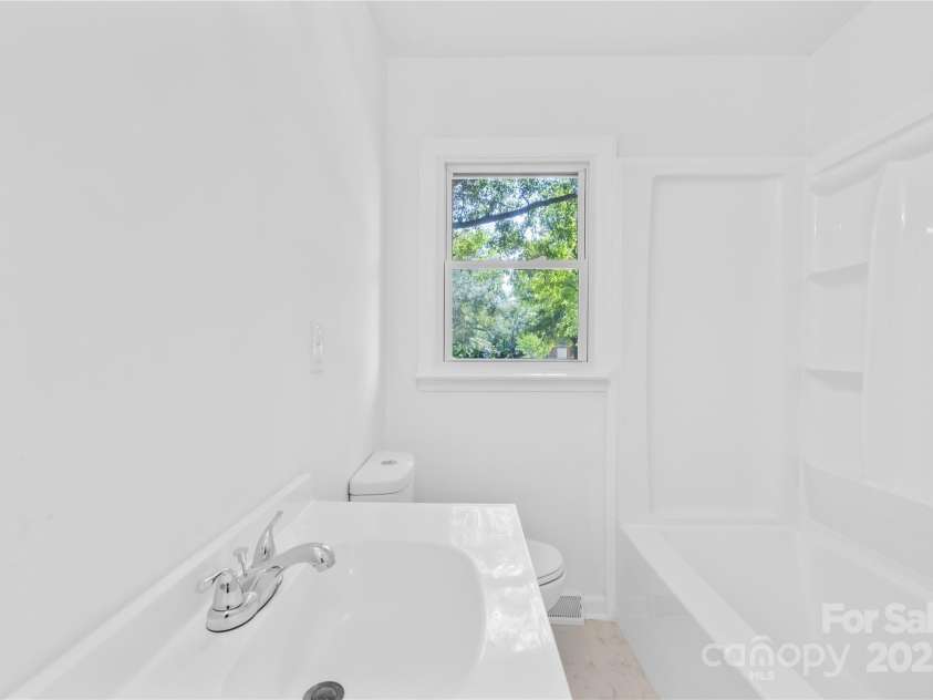 505 Mauney Lane, Shelby, NC 28150.  MLS# CAR4296508, YatesRealty ID 34889. 