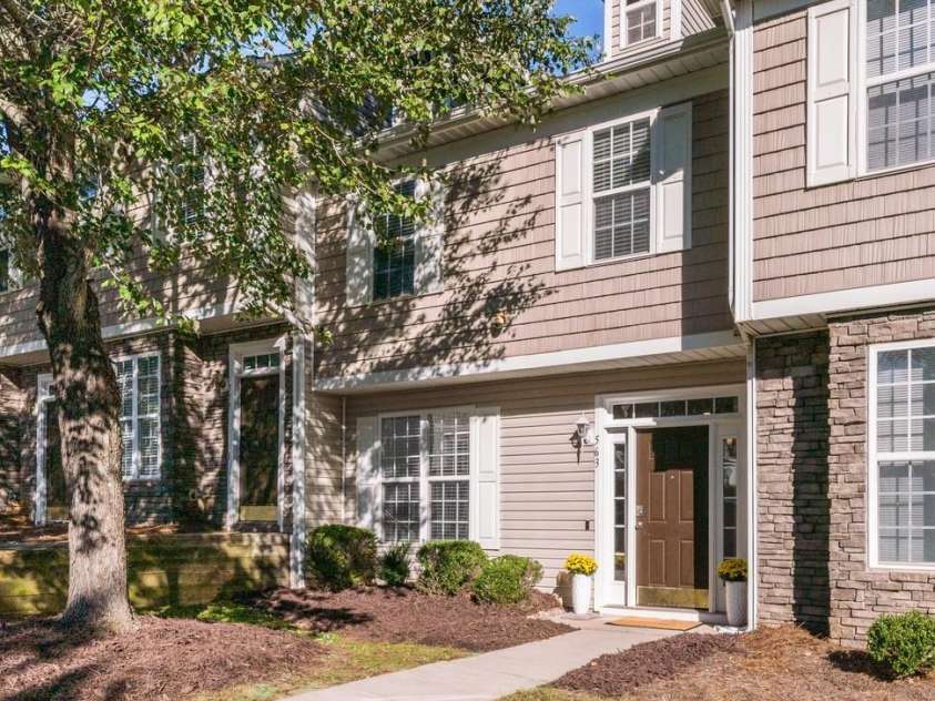 563 Goldstaff Lane, Charlotte, NC 28273.  MLS# CAR4191069, YatesRealty ID 3489. Exterior Front