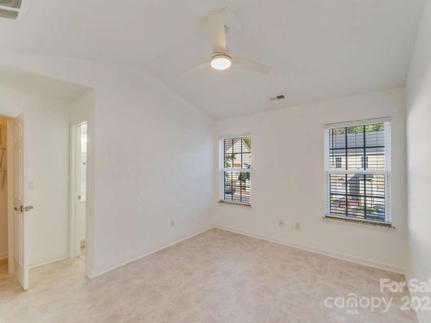 563 Goldstaff Lane, Charlotte, NC 28273.  MLS# CAR4191069, YatesRealty ID 3489. Primary bedroom on upper floor