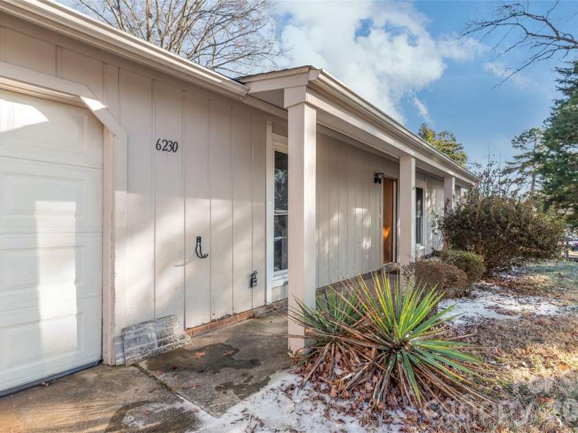 6230 Dwightware Boulevard, Charlotte, NC 28227.  MLS# CAR4342884, YatesRealty ID 3489. 