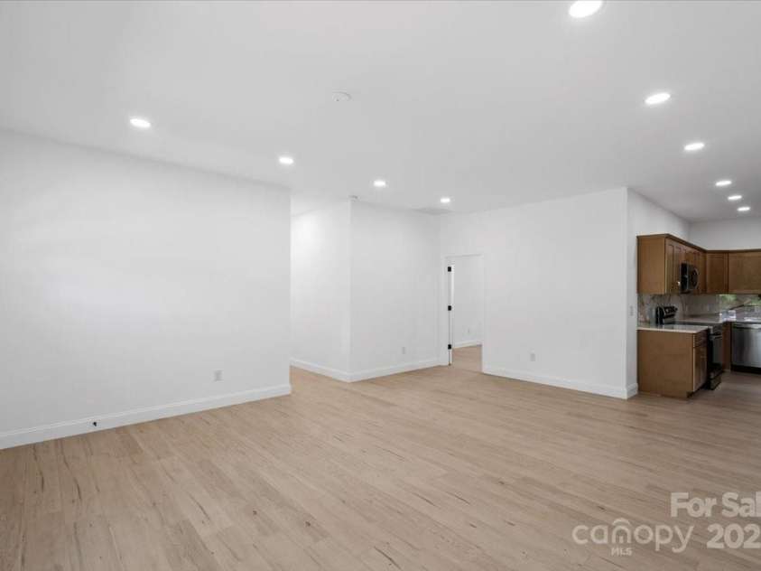 3156 Long Shoals Road, Lincolnton, NC 28092.  MLS# CAR4296360, YatesRealty ID 34892. 