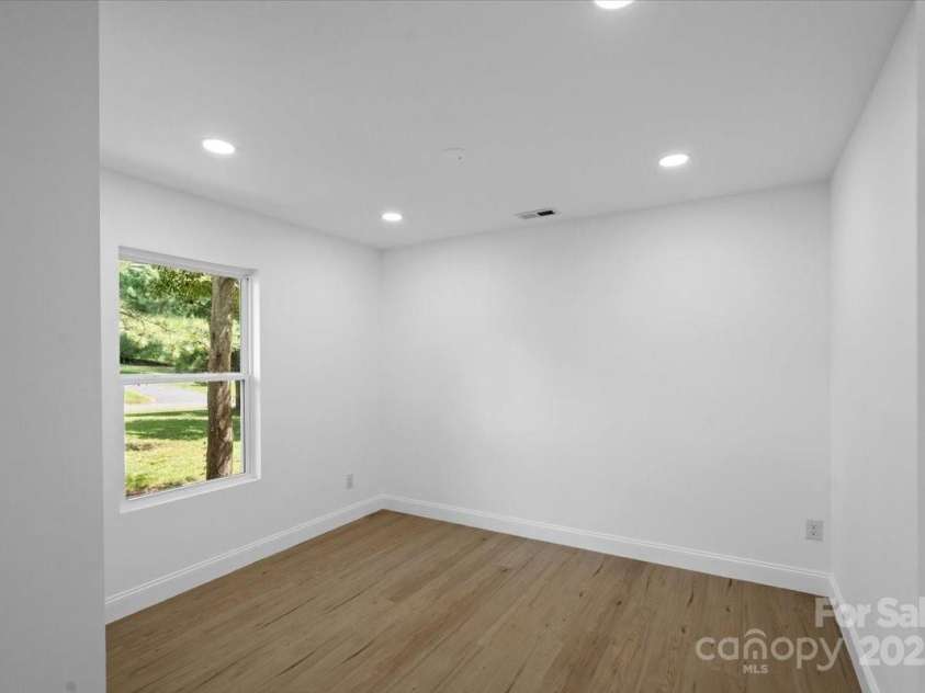 3156 Long Shoals Road, Lincolnton, NC 28092.  MLS# CAR4296360, YatesRealty ID 34892. 