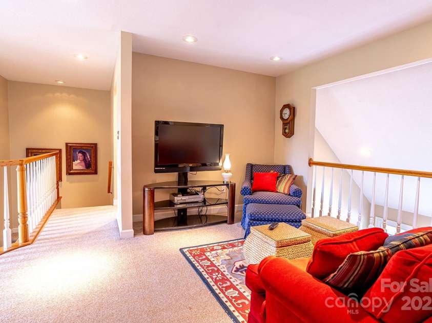 134 Lionshead Way, Gaffney, SC 29341.  MLS# CAR4296007, YatesRealty ID 34893. 