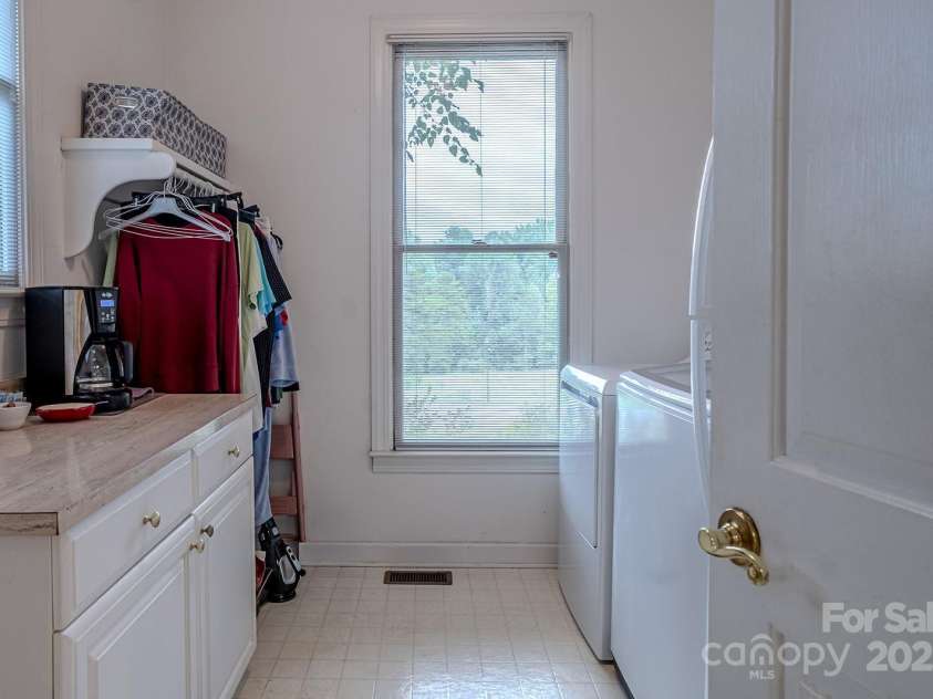 134 Lionshead Way, Gaffney, SC 29341.  MLS# CAR4296007, YatesRealty ID 34893. 