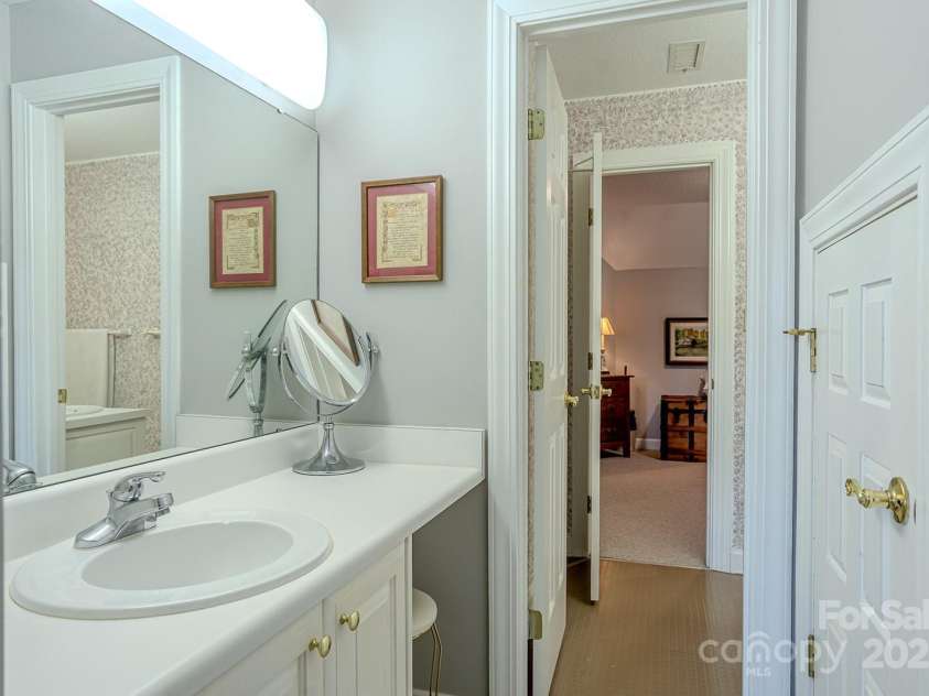 134 Lionshead Way, Gaffney, SC 29341.  MLS# CAR4296007, YatesRealty ID 34893. 