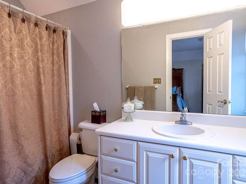 134 Lionshead Way, Gaffney, SC 29341.  MLS# CAR4296007, YatesRealty ID 34893. 