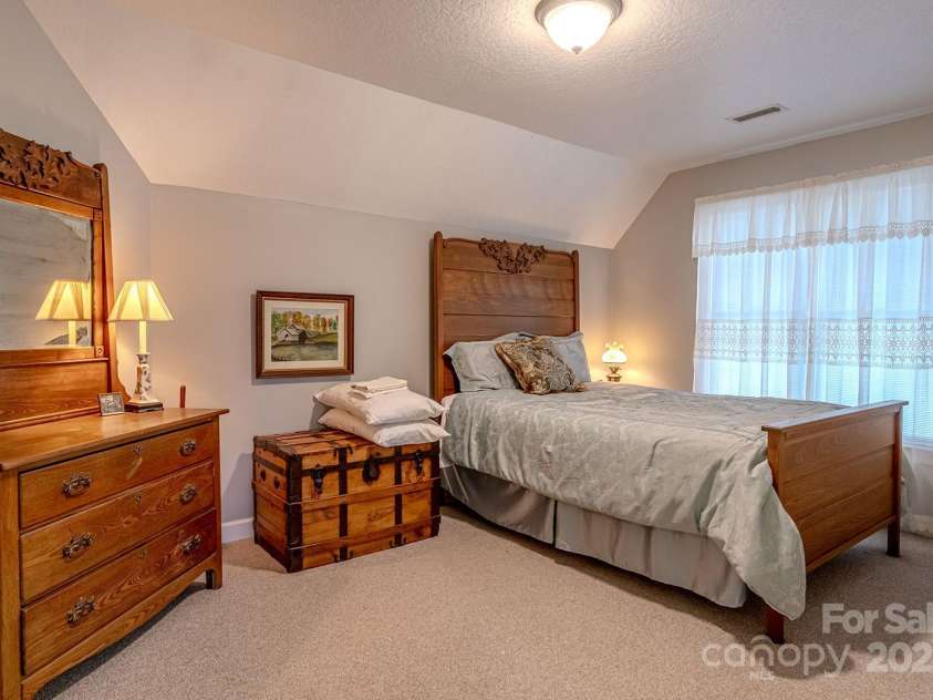 134 Lionshead Way, Gaffney, SC 29341.  MLS# CAR4296007, YatesRealty ID 34893. 