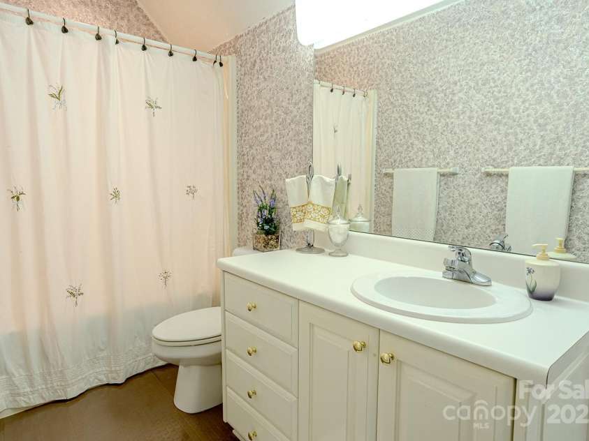 134 Lionshead Way, Gaffney, SC 29341.  MLS# CAR4296007, YatesRealty ID 34893. 