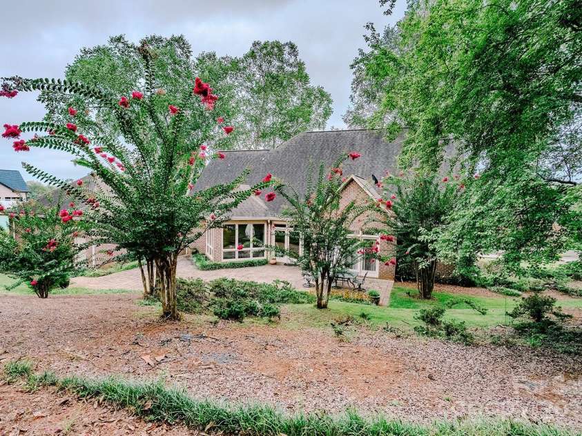 134 Lionshead Way, Gaffney, SC 29341.  MLS# CAR4296007, YatesRealty ID 34893. 