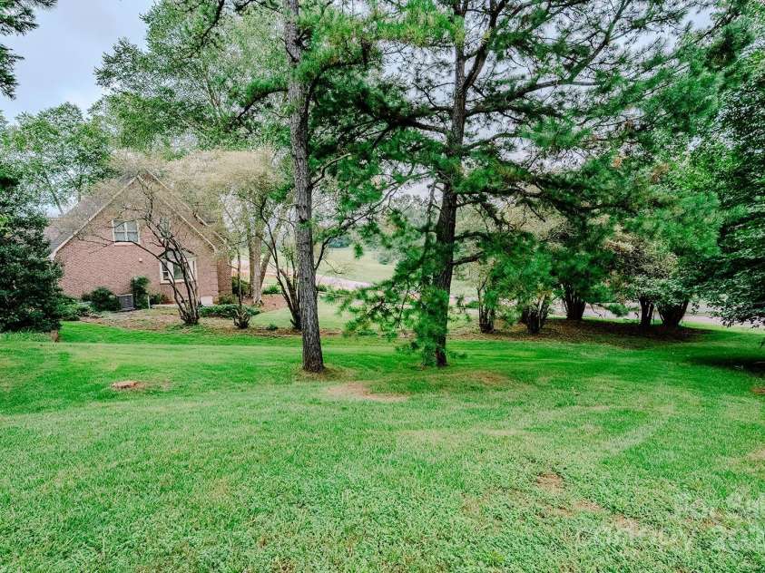 134 Lionshead Way, Gaffney, SC 29341.  MLS# CAR4296007, YatesRealty ID 34893. 