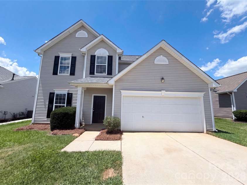 107 Elrosa Road, Mooresville, NC 28115.  MLS# CAR4399332, YatesRealty ID 34894. 