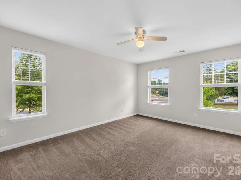7447 Jane Parks Way, Charlotte, NC 28217.  MLS# CAR4394618, YatesRealty ID 34895. 