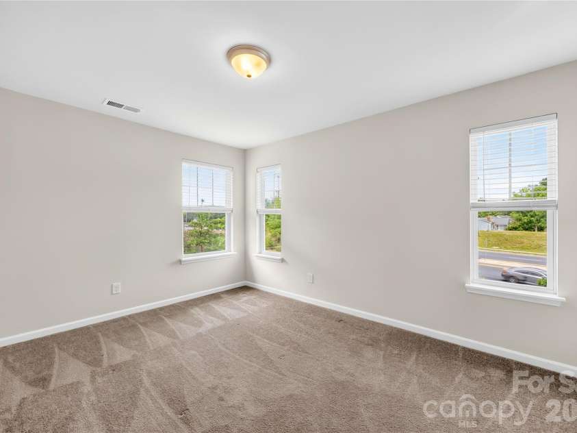 7447 Jane Parks Way, Charlotte, NC 28217.  MLS# CAR4394618, YatesRealty ID 34895. 
