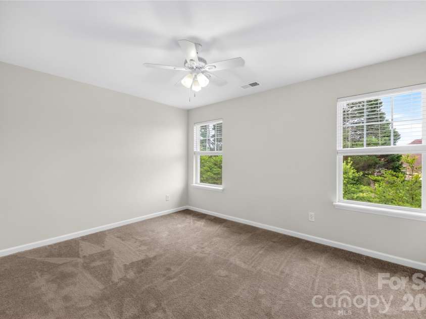 7447 Jane Parks Way, Charlotte, NC 28217.  MLS# CAR4394618, YatesRealty ID 34895. 