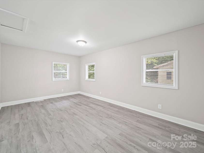 4310 Toluca Place, Charlotte, NC 28208.  MLS# CAR4296754, YatesRealty ID 34896. Primary Bedroom