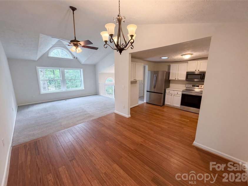 7827 Mallen Drive, Charlotte, NC 28212.  MLS# CAR4399471, YatesRealty ID 34896. 