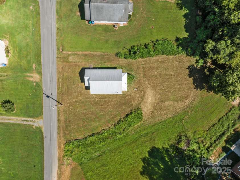 808 4th Street, Albemarle, NC 28001.  MLS# CAR4296794, YatesRealty ID 34899. 