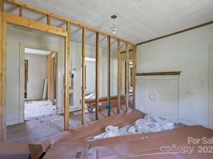 808 4th Street, Albemarle, NC 28001.  MLS# CAR4296794, YatesRealty ID 34899. 