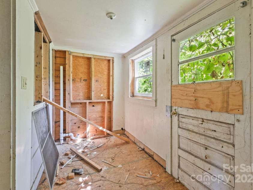 808 4th Street, Albemarle, NC 28001.  MLS# CAR4296794, YatesRealty ID 34899. 