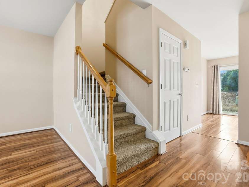 3569 Draycott Avenue, Charlotte, NC 28213.  MLS# CAR4341865, YatesRealty ID 3490. 