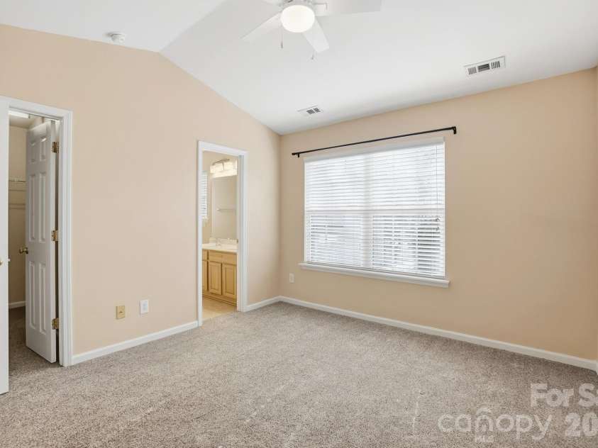 3569 Draycott Avenue, Charlotte, NC 28213.  MLS# CAR4341865, YatesRealty ID 3490. 